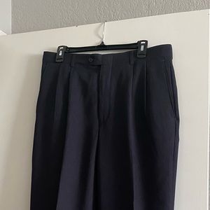 Claiborne dress pants 34 x 29 black excellent condition used once